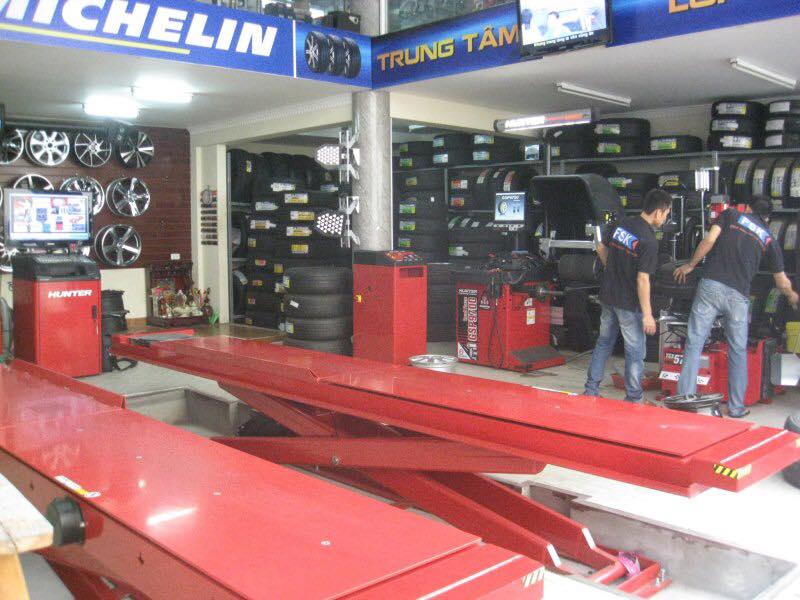 Dịch vụ căn chỉnh thước lái.